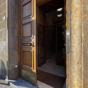 alinari-boutique-apartments-florence.it-tuscanyhotel.com/