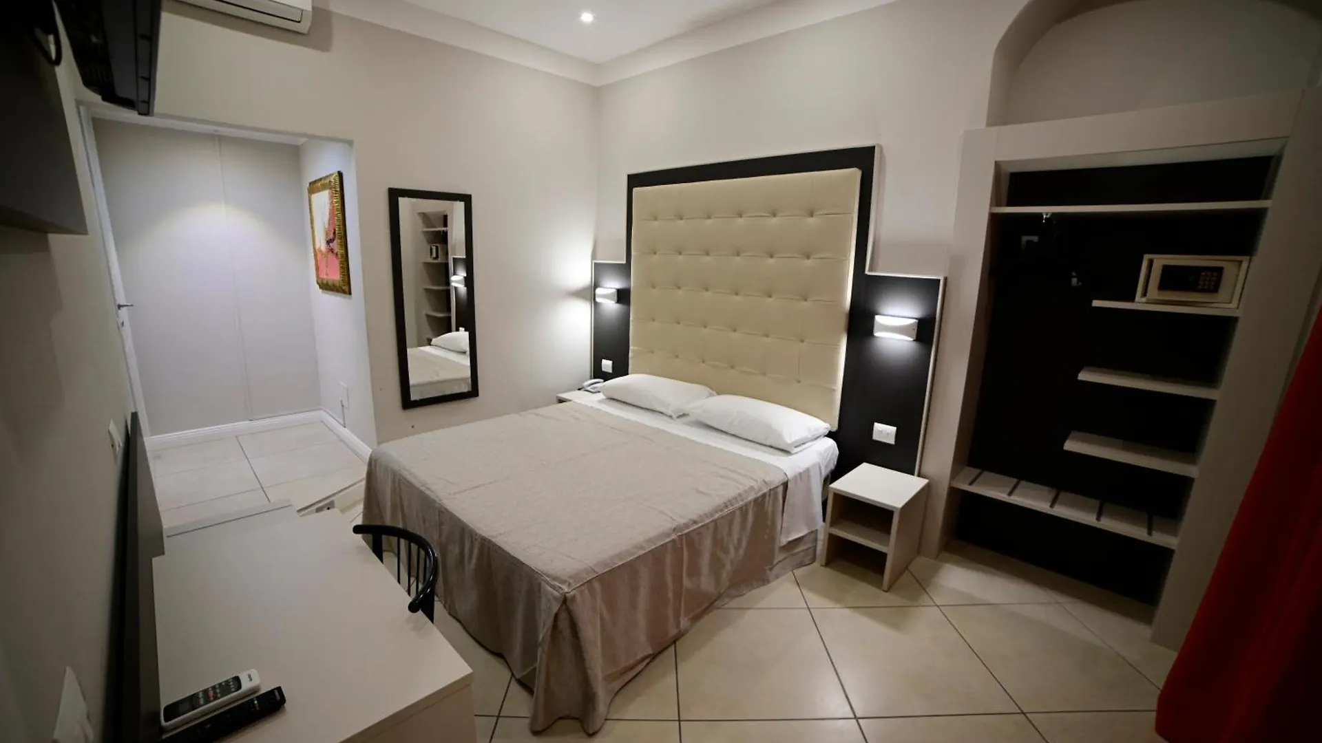 Hotel Demo' Milano 3*,  Italia