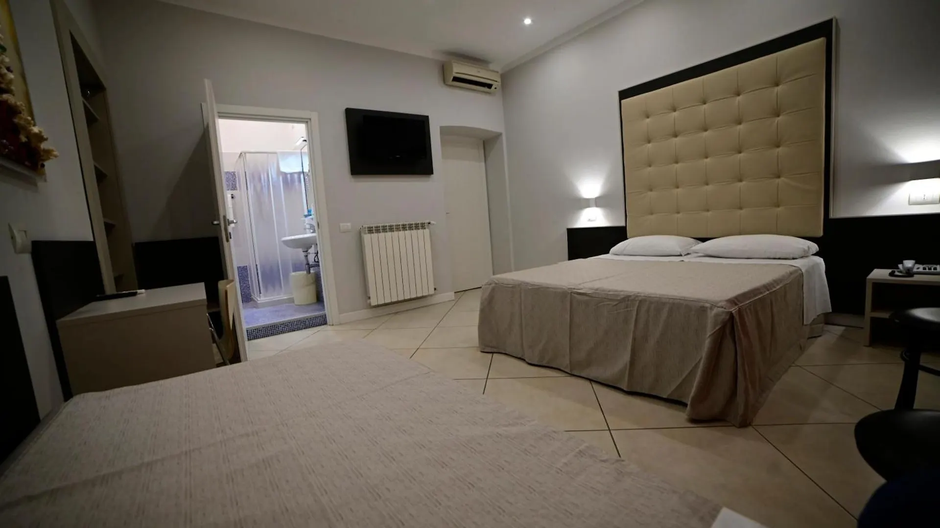 ***  Hotel Demo' Milano Italien