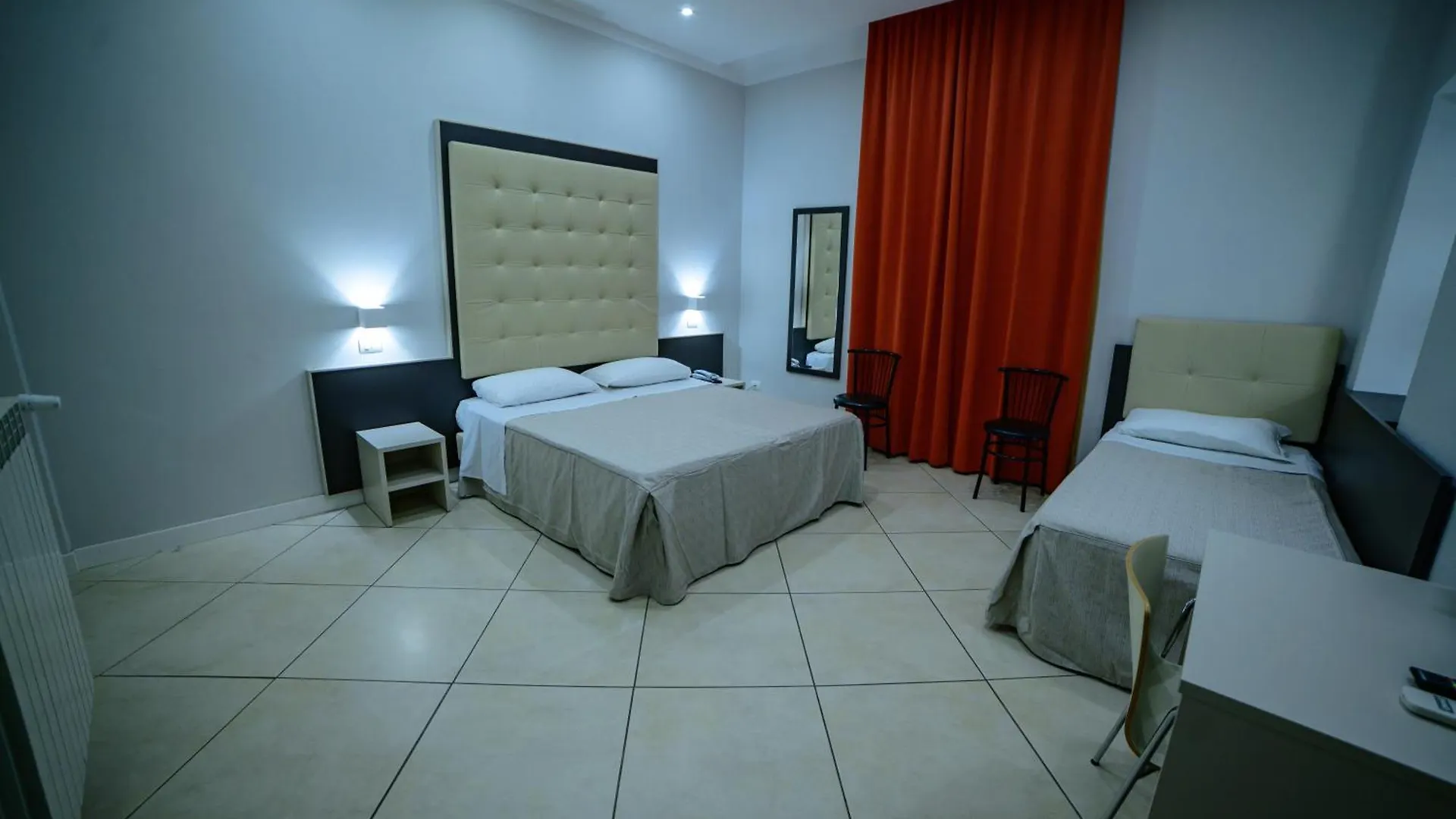 ***  Hotel Demo' Milano Italien